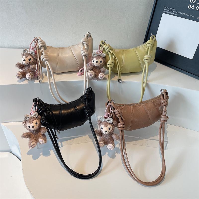 Korean version of fashion dumpling bag women's 2025 summer new trendy simple casual shoulder bag texture versatile niche women's bag