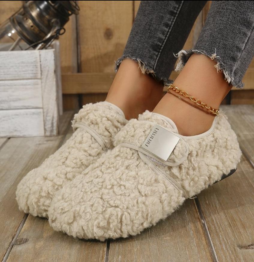 Fashion Women Shearling Flats Furry Lambswool Mocasines Mujer Warm Cotton Shoes Ladies Slip On Sheep Fur Lined Casaul Loafers Winter