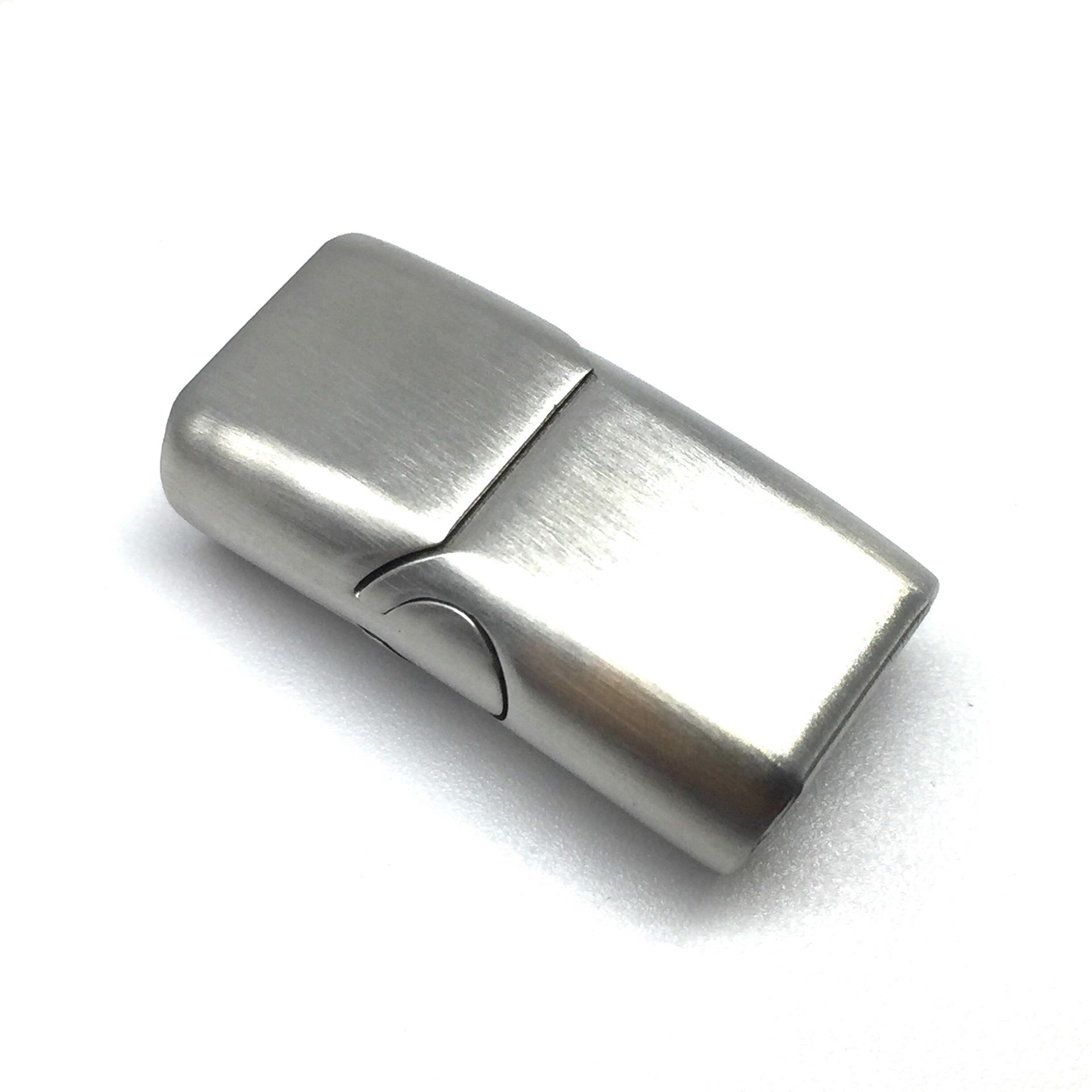 

Stainless Steel Magnetic Clasp for Braided Leather Cord Bracelet Jewelry DIY Inner Diameter 12*4mm