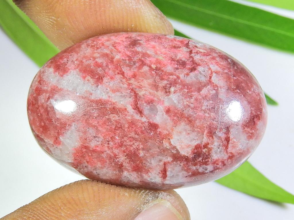 21X33X08 MM Natural African Thulite Oval Cabochon Pendent Gemstone SK-583