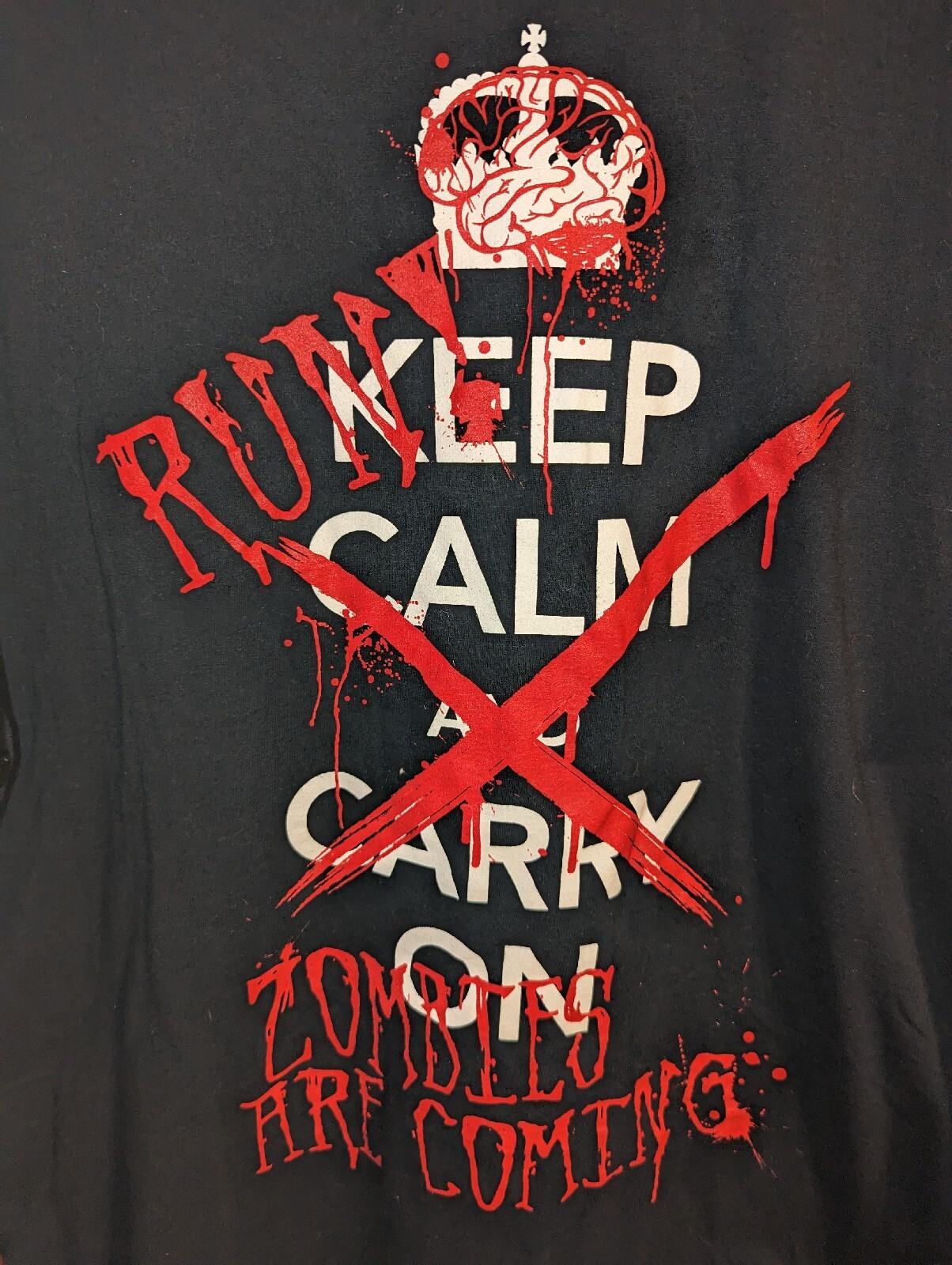 RUN ZOMBIES ARE COMING KEEP CALM AND CARRY ON Zombie Adult T-Shirt 2XL jerzees Unisex T-Shirt XXL