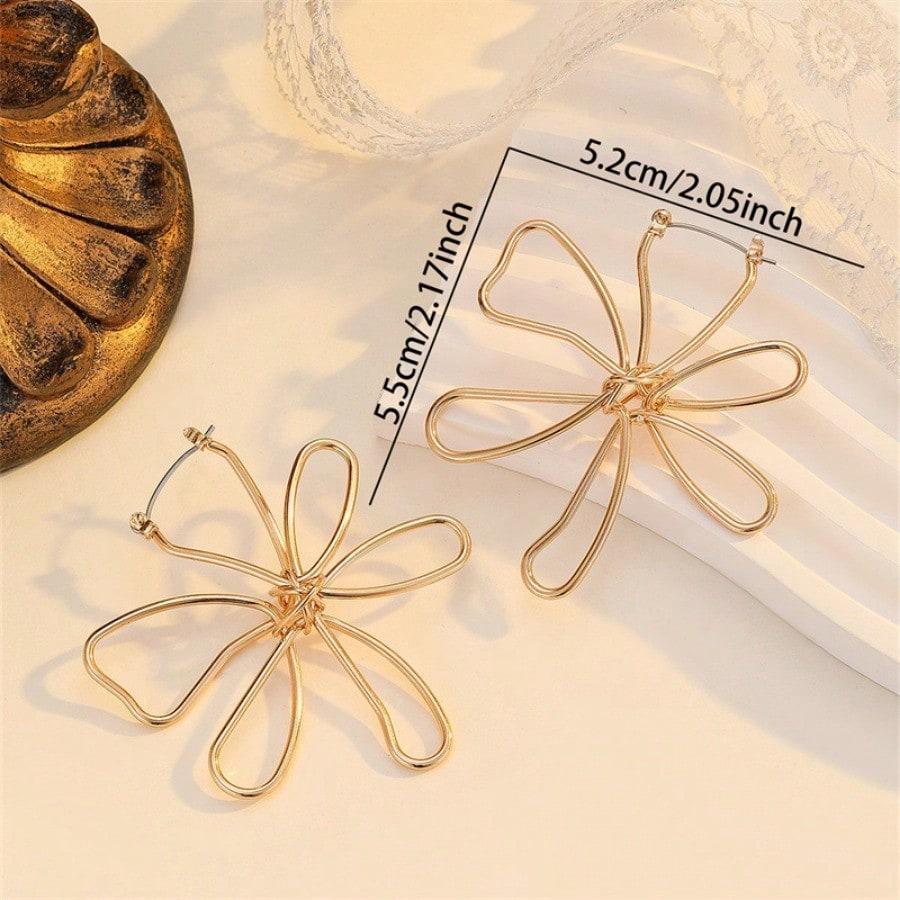 1 Pair of Stylish Minimalist Hollow Floral Asymmetrical Design Earrings for Everyday Wear, Vacation, Date, Birthday Gift, Perfect Gift
