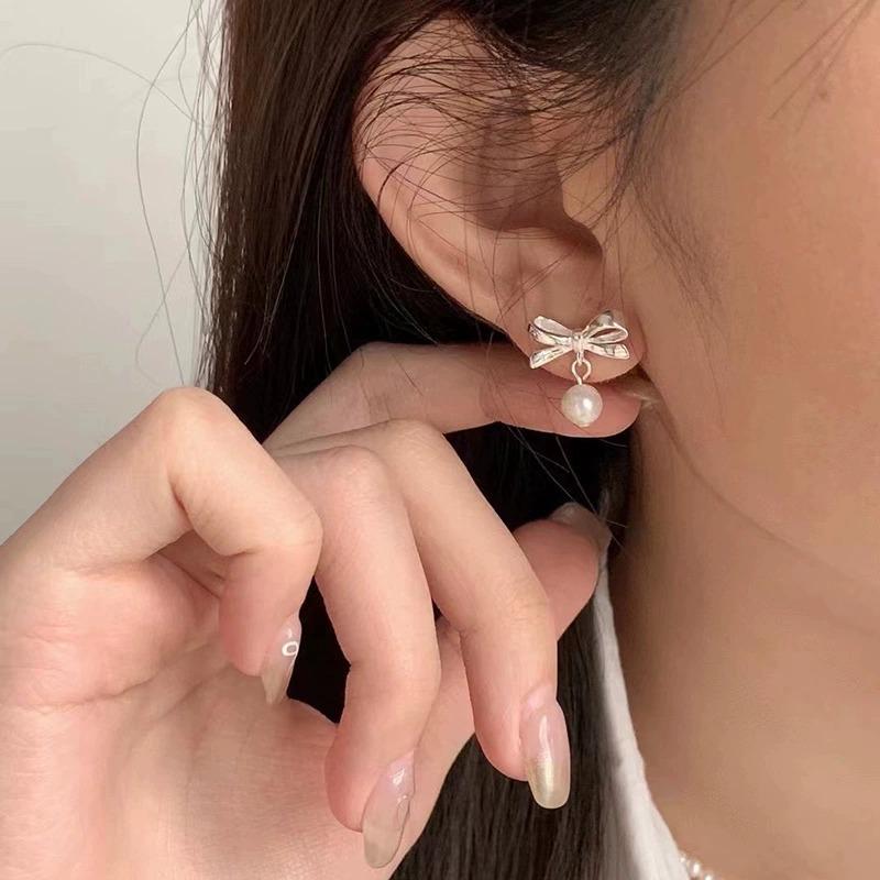 Pearl Bow Stud Earrings Women's Light Luxury Niche Design Earrings New Earrings