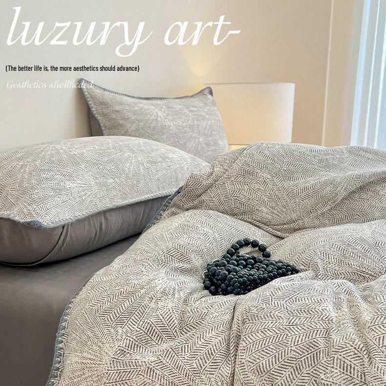 2025 New All-Cotton Flannel Bedding Set: Thick Quilt Cover, Triangular Edge, Warm Bed Sheet