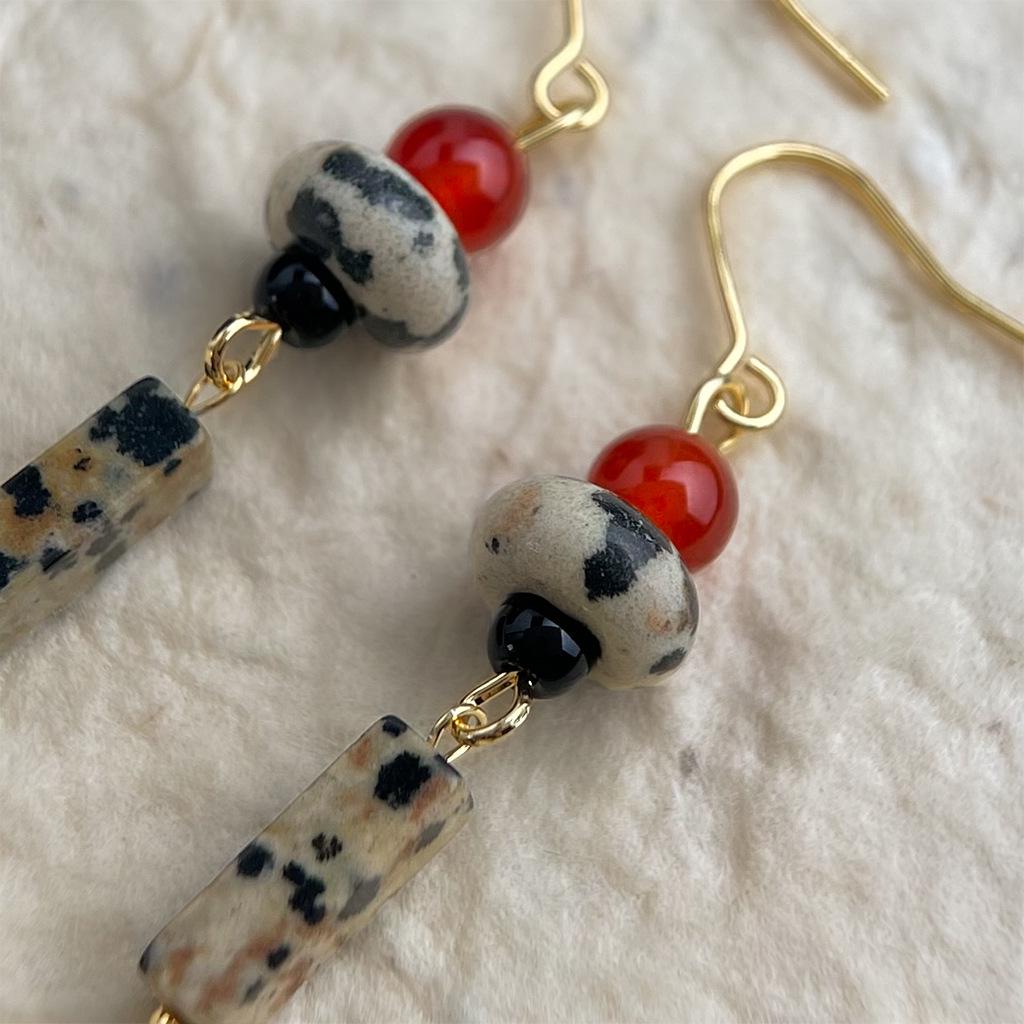 Handmade Red Agate Tassel Earrings: Retro Ethnic Style with a Chinese Vintage Flair