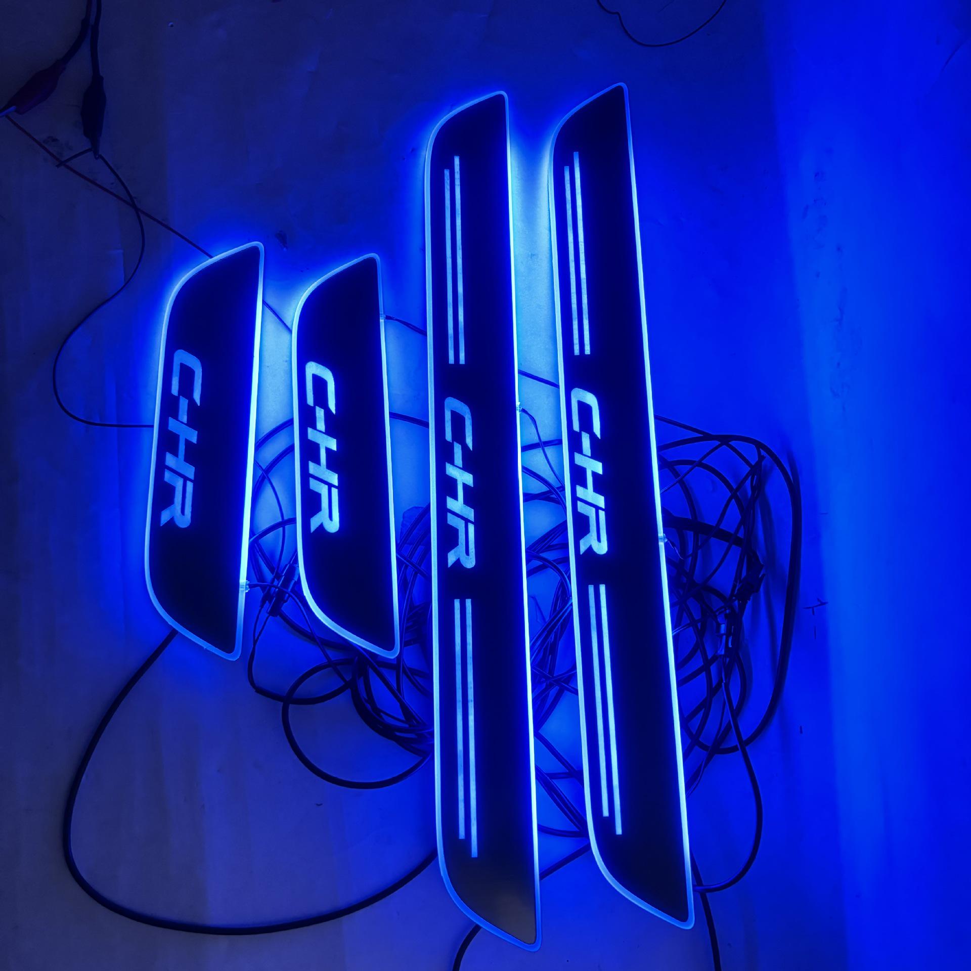 

4 шт. Цветные накладки на пороги с LED-подсветкой Custom Size