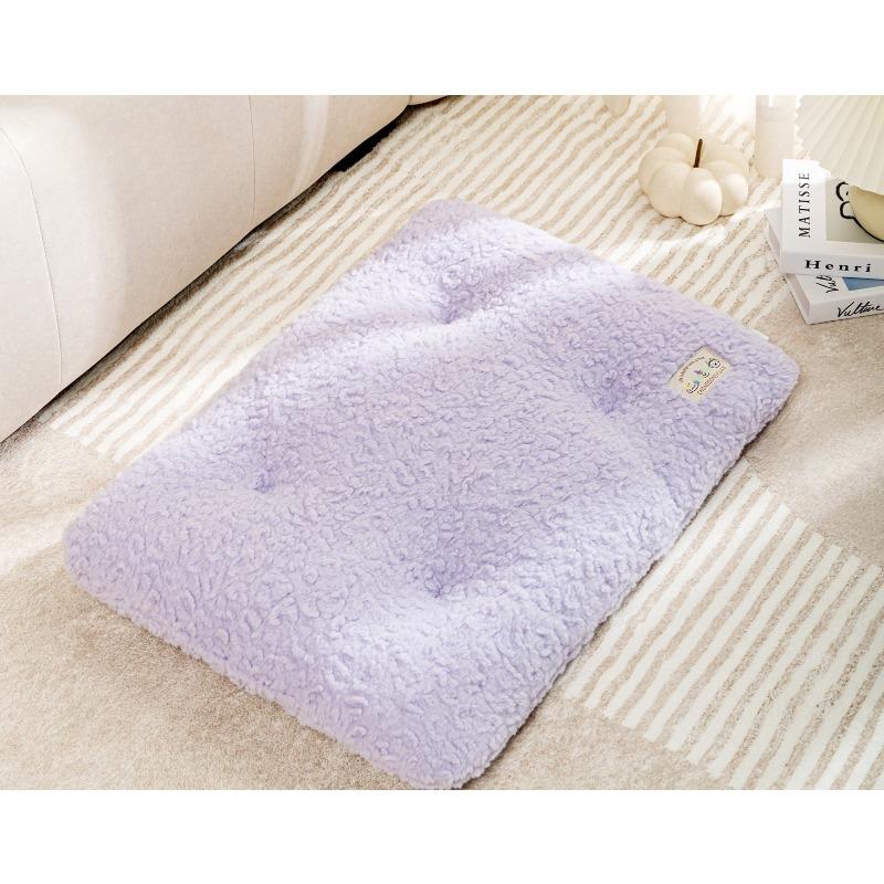 Plush Winter Cat Dog Mat  Thick Furry Sleeping Pad for Small Pets Warm Floor Cushion for Cats & Puppies