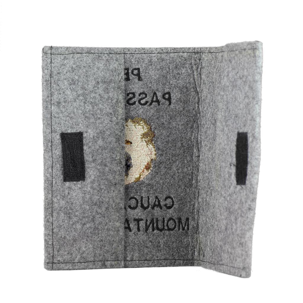 Kafkas Çoban Köpeği, Kafkas Ovçarkası - Köpek pasaport kılıfı, evrak kılıfı, gezgin için hediye, Art-Dog markasından