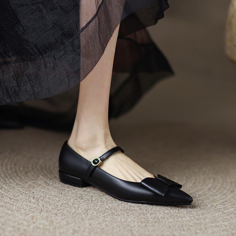 

New women s casual single shoes light mouth solid color comfortable rubber soft sole large size shoes low top low heel four seasons lazy shoes 39 чёрный