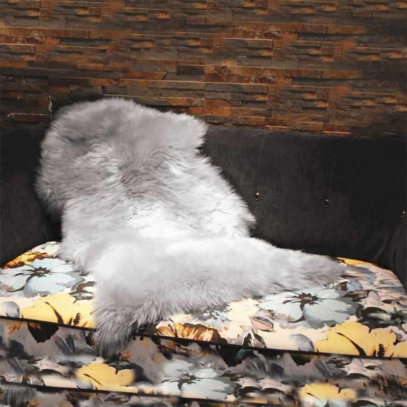 Premium Quality Soft Fluffy Wool Sheepskin Mat For Cozy Bedroom Decor And Comfort