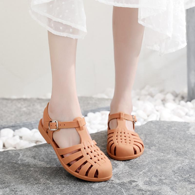 Women's Closed-Toe Hollow Sandals Summer Flat Non-Slip Beach Jelly Shoes Breathable Roman Sandals