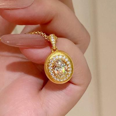 Dams Retro Ovalt Hängsmycke Halsband, Prytt med Små Syntetiska Zirkoner, Elegant och Iögonfallande Smycke, Födelsedagspresent