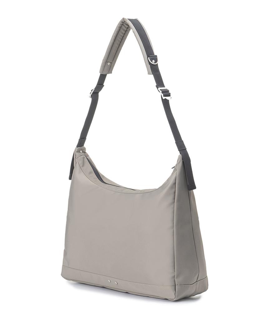 Hyphen Nylon Big Messenger Bag (B004_Beige)