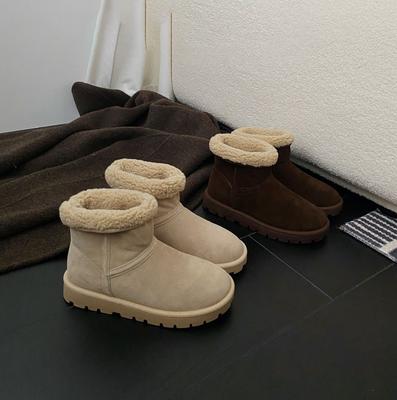 Snow Boots Women's Winter New Leather Lamb Wool Thick-soled Flat-soled Warm-soled Thickened Cotton Shoes Women's Short Boots