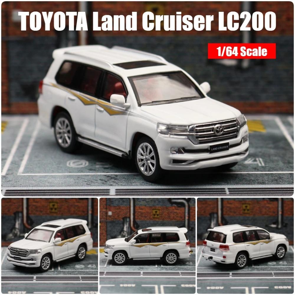 

1/64 TOYOTA Land Cruiser LC200, миниатюрная модель JKM 1/64, игрушечный внедорожник премиум-класса, бесплатные колеса, литой под давлением сплав, коллекция, подарок белый