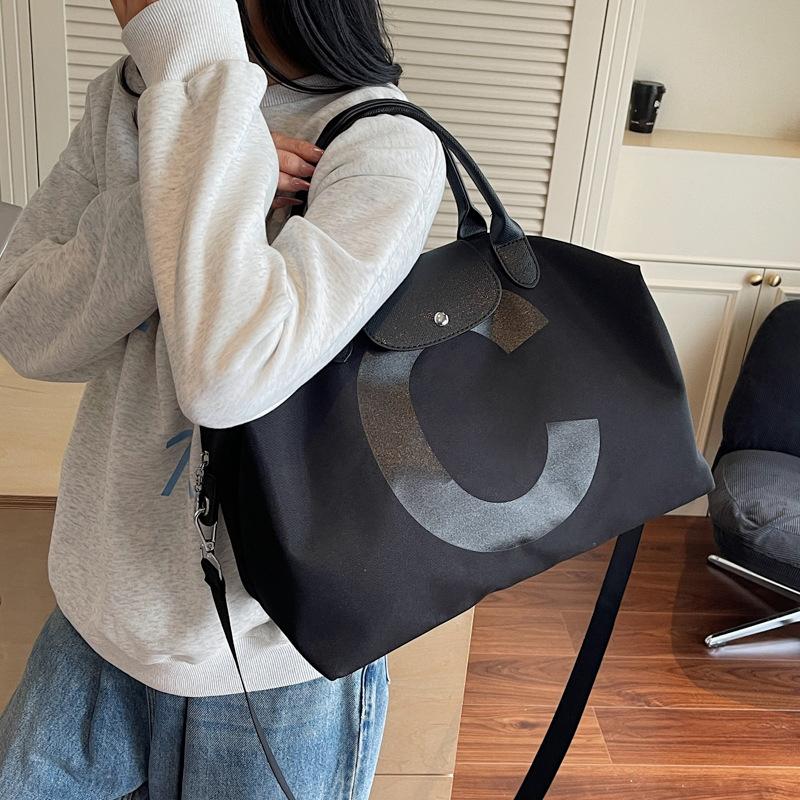 Multi-pocket canvas bag women's high-value large-capacity sports bag dance fitness portable shoulder messenger bag women