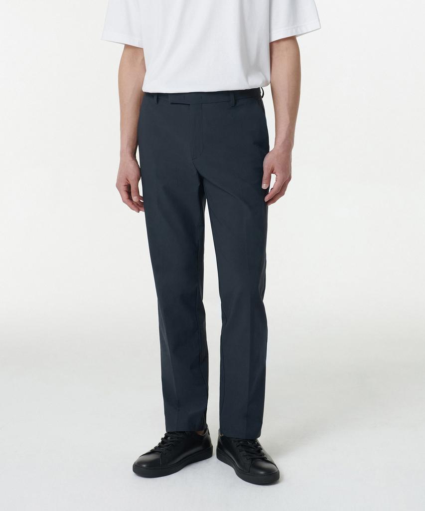 MUSINSA STANDARD Sporty Slim Fit Slacks [Navy]