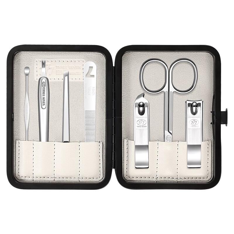 777 Professional 7-Piece Nail Care Kit