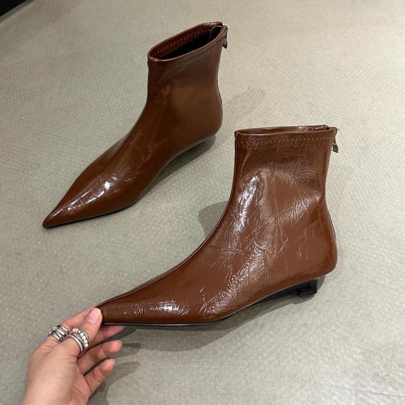 

2025 autumn and winter new fashion versatile pointed short boots women s boots thin boots wedge heel women s boots French low heel 39