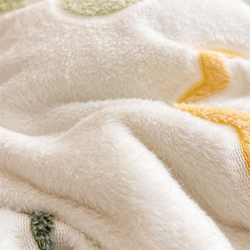 Cartoon Coral Fleece Four-Piece Set, Thickened Milk Fleece Sheet Quilt Cover, Snowflake Fleece Bed Three-Piece Quilt Cover