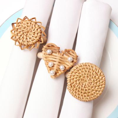 6Pcs/Set Lovely Heart Shape Napkin Ring Exquisite Handmade Rattan Napkin Clip for Home