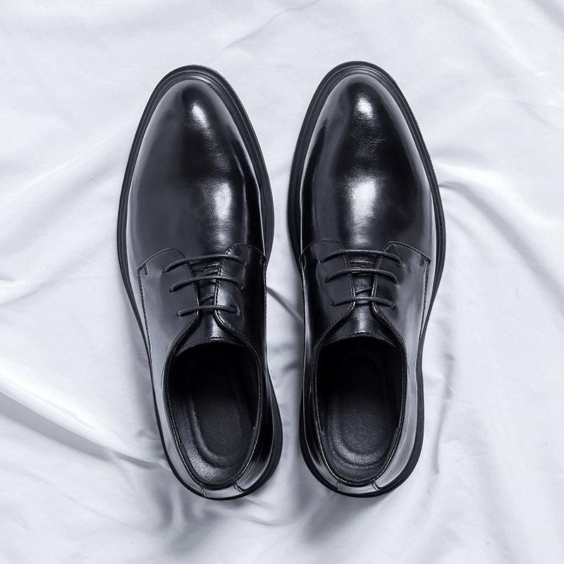 

Летние кожаные туфли мужские деловые деловые туфли из мягкой кожи британский черный шафер жених свадебный костюм повседневные туфли 29985-R 38 чёрный