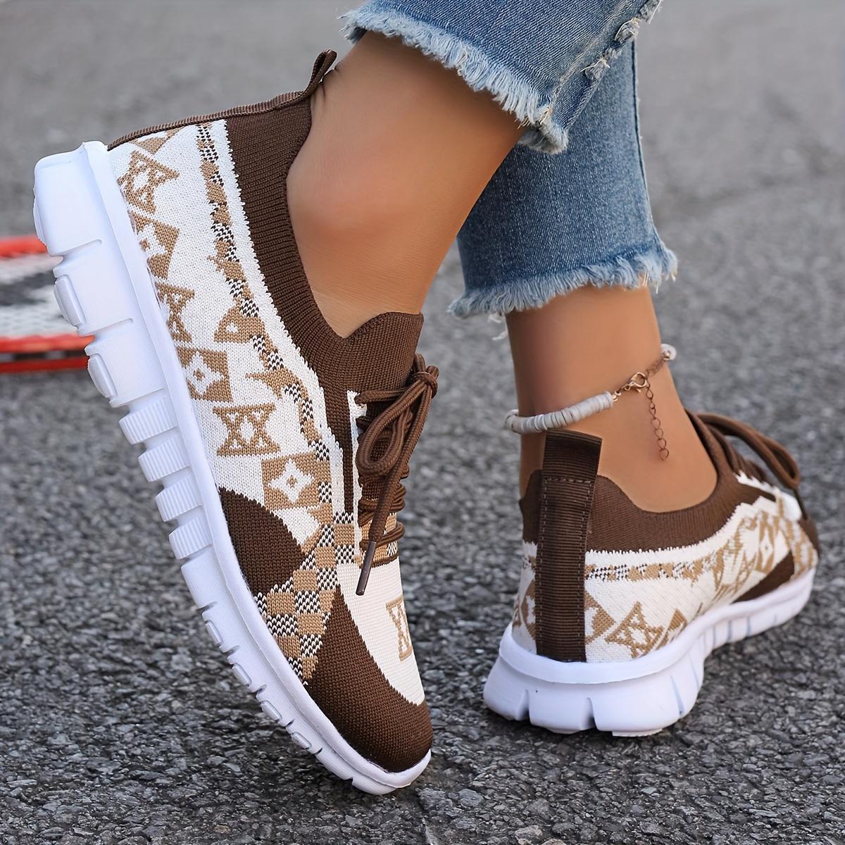 

Дышащая трикотажная ткань Комфортные кроссовки - Женские повседневные слипоны на все сезоны для ходьбы, на плоской подошве - Подошва EVA, нескользящая спортивная обувь для бега 43 темно-коричневого