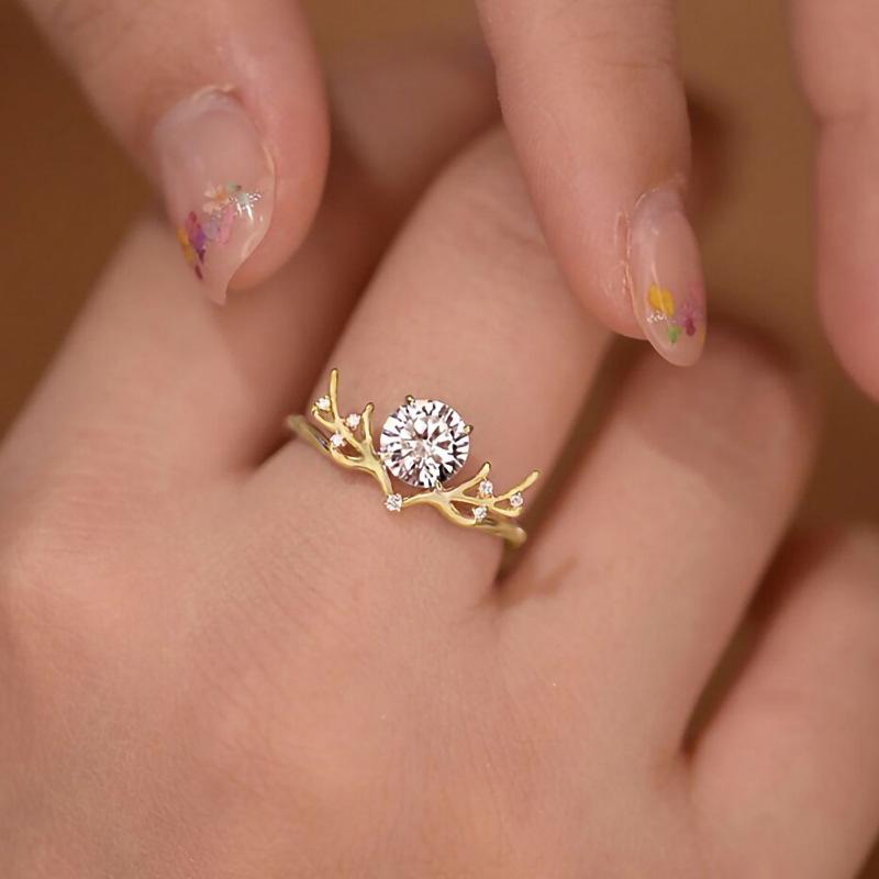 1 Piece Fashionable and Exquisite Antler Synthetic Zircon Ring Christmas New Ring Light Luxury Fashion Earrings