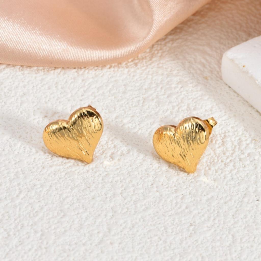 1 Pair Stylish 18K Gold Plated 304 Stainless Steel Ear Post Stud Earrings Heart Flower Butterfly Starfish For Women Gift