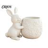 Maceta Verde Pequeña Conejo Abrazando Suculentas Impresa en 3D, Flor de Conejo Linda con Cuerpo Floral Compacto en Relieve, Decoración de Escritorio Mini para