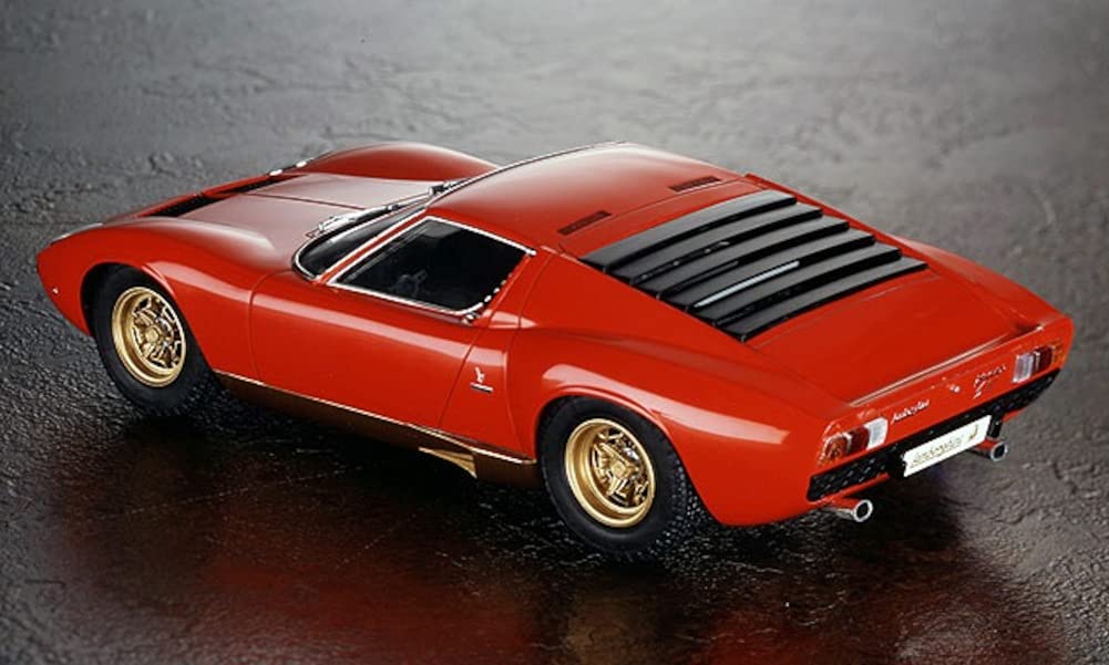 Hasegawa Lamborghini Miura SV Plastikový model HC13 1/24