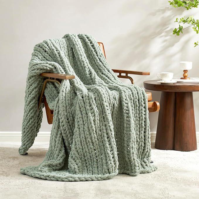 Chunky Chenille Hand-Knit Blanket - Thick