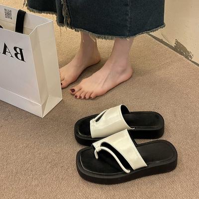 Thick-soled Pinch Women's Summer New Korean Version Niche Roman Sandals Versatile Slippers Internet Celebrity Flip-flops