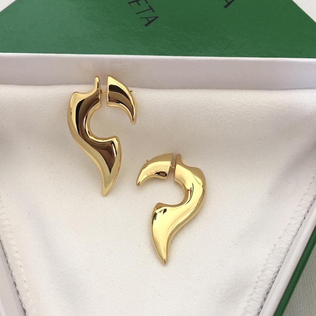 BV Style 23 Triangle Geometric Diamond Hoop Earrings for Women