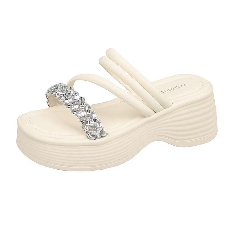 New rhinestone muffin versatile small thick-bottomed cool slippers women wear summer one-word beach slippers