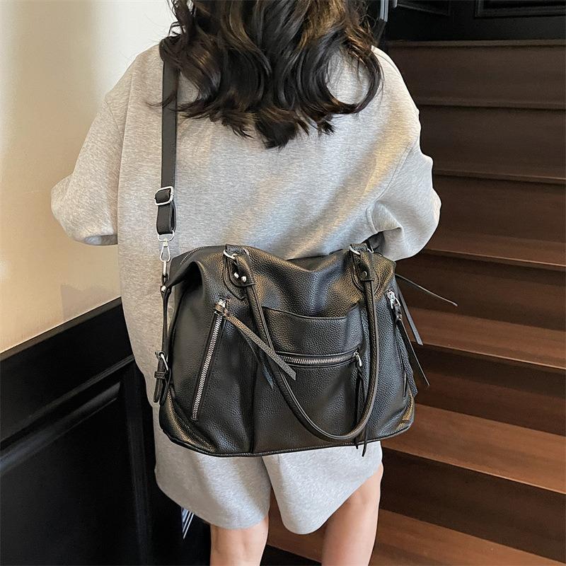 Large Capacity Trendy Retro Shoulder Tote Bag, New Commuter Oblique Span Bag, Portable Underarm Bag.