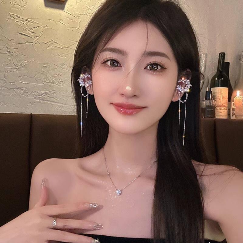 Elegant Zircon Crescent Moon Pearl Tassel Ear Clip - Chic  Versatile Niche Fashion Earring