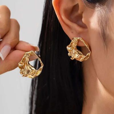 Salircon Vintage Onregelmatige Gedraaide Metalen Oorbellen Vrouwen Overdreven Punk Uitgesneden Piercing Oorbellen Mode Sieraden Nieuw