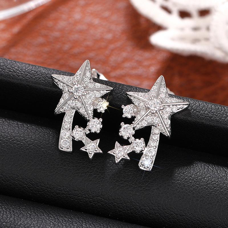 Korean version of star-shaped jewelry, popular shiny and sweet stud earrings, light luxury high-end fashion jewelry