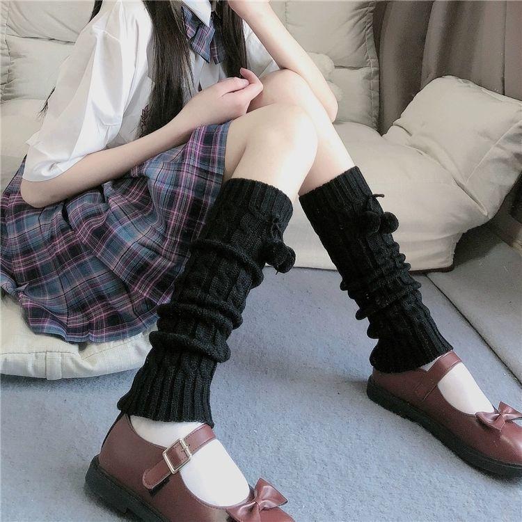 Japanese Jk Uniform Student Spring, Autumn And Winter Knitted Hairball Piled Thickened Warm White Stacked Socks Cover Female Long