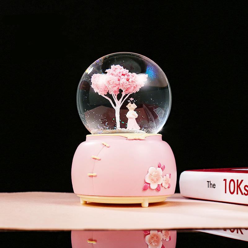 

Девочка Ханфу Древний Хрустальный Шар Светящаяся Снежная Музыкальная Шкатулка Ночник Батарейка ААА Style A