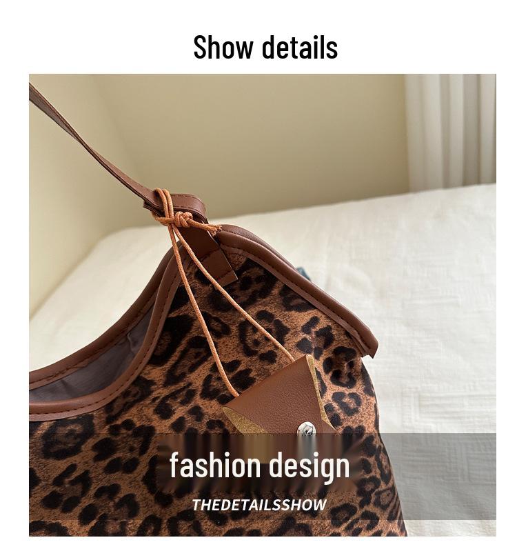2025 Early Autumn Large-Capacity Leopard Print Retro Shoulder Tote Bag