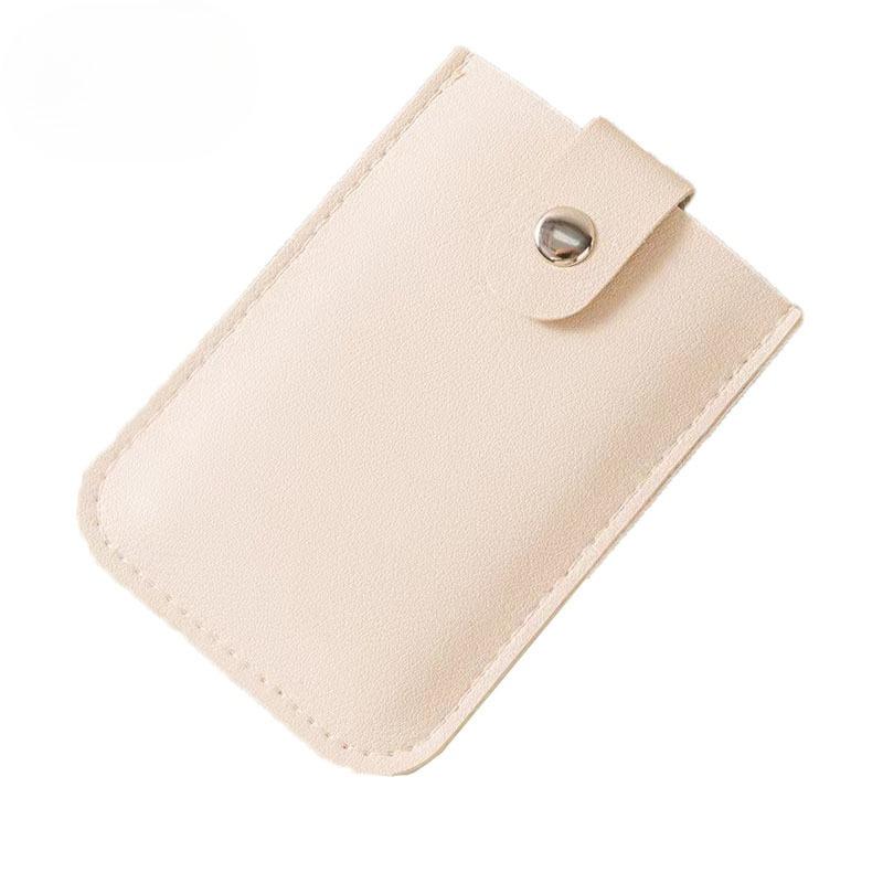 

Визитница со штабелируемой выдвижной конструкцией и застежкой на кнопку 1PC