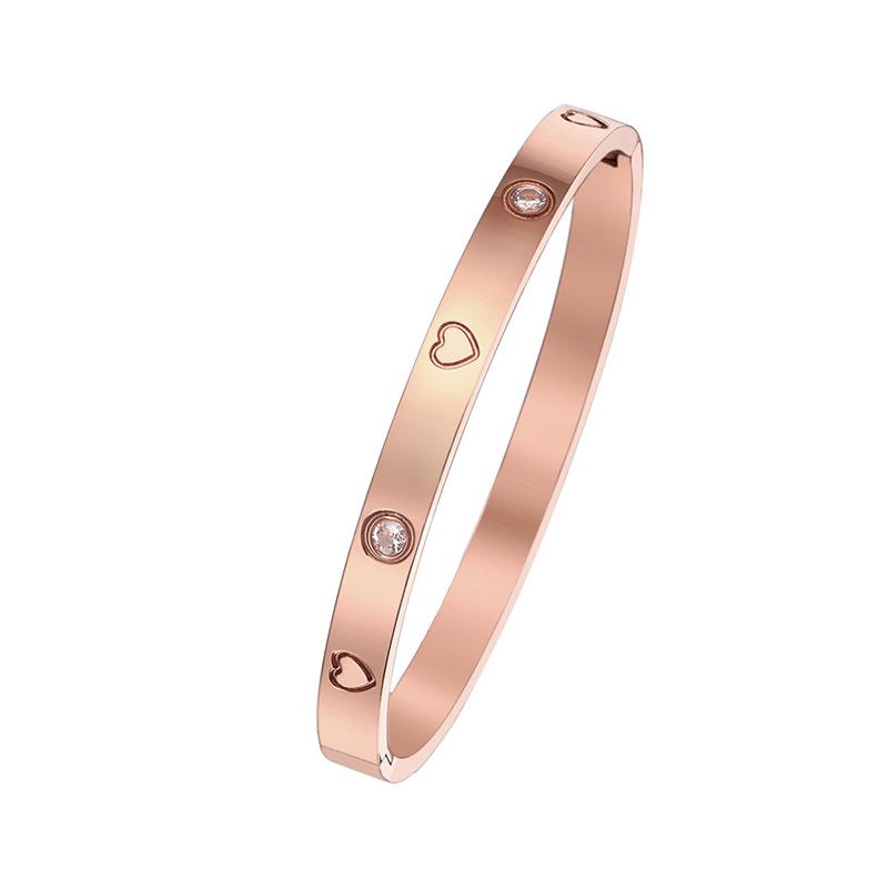 Four-Leaf Clover Women's Stainless Steel Bangle with Diamonds - Non-Fading Gold Titanium Steel Bracelet