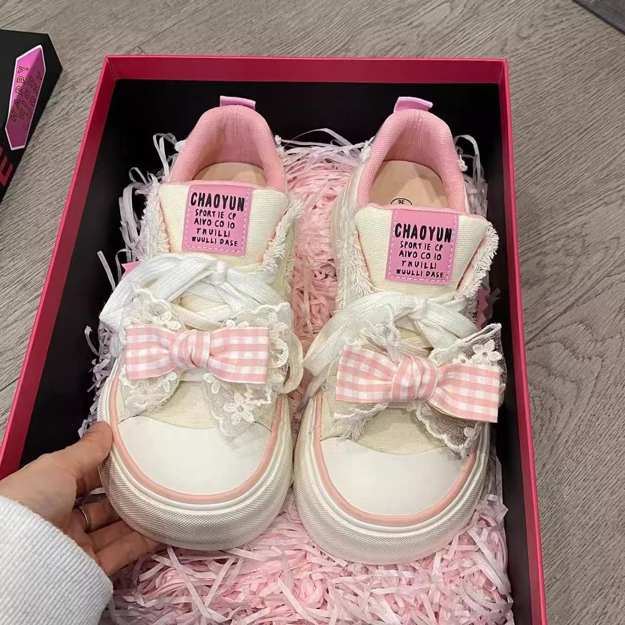 

Niche original pink bow big head little white shoes women s 2025 new autumn ugly cute versatile cute canvas shoes 40