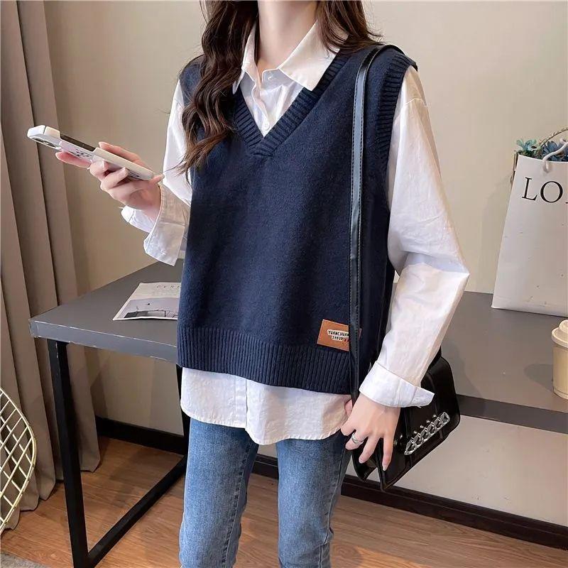 V-neck Knitted Vest for Women In Autumn Loose Vest Lazy Style Layering Over Sleeveless Waistcoat and Waistcoat