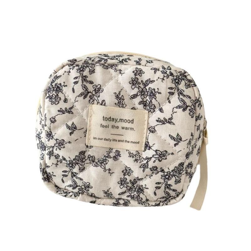 

Vintage Floral Women s Small Square Storage Bag Purse Plaid Ladies Cosmetic Bags Quilted Portable Female Travel Makeup Case