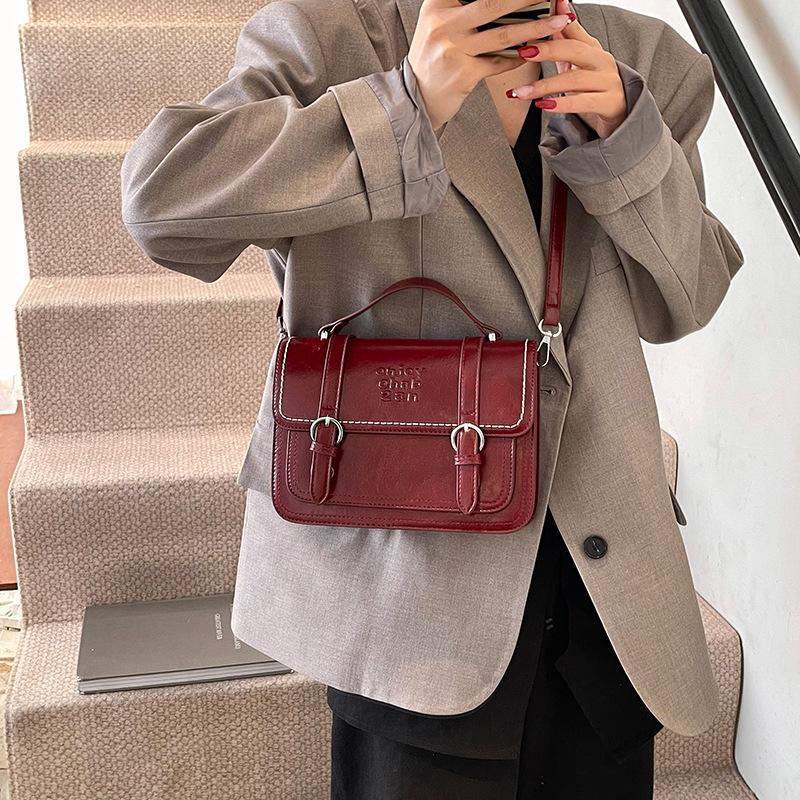 Textura módní retro pracovní taška aktovka dámská 2025 podzim a zima nová olejovaná voskovaná kůže crossbody malá čtvercová taška