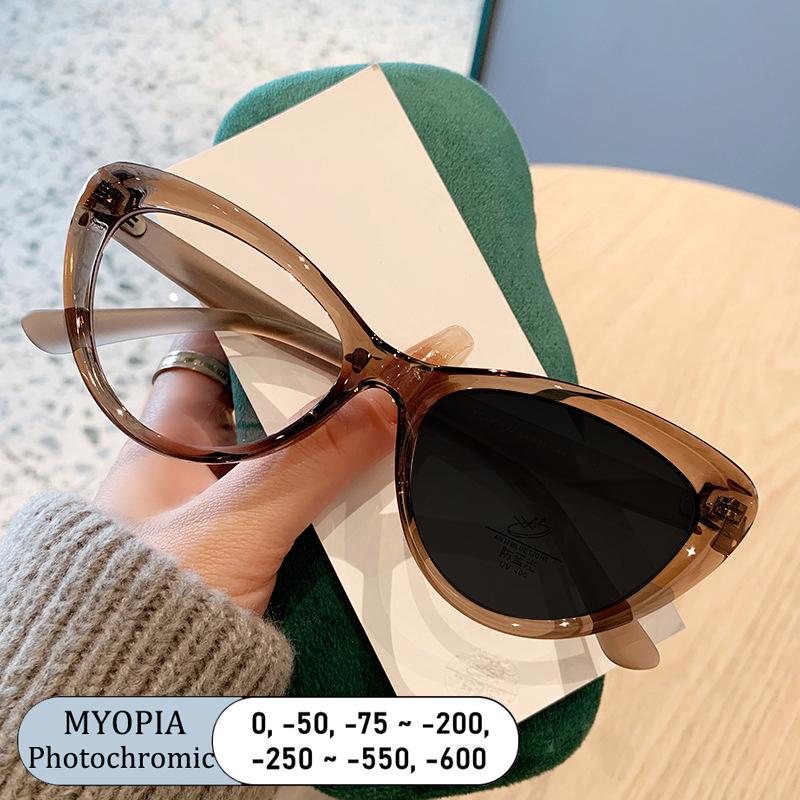 Fashion Ladies Cat Eye TR Frame Anti Blue Light Prescription Myopia Glasses Photochromic Custom Design
