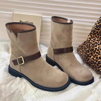 Design de Fivela Fashion Sapatos Femininos de Outono 2024 Novas Botas Femininas Retro Britânicas de Camurça Moda Casual e Versátil Bota Curta Tamanho Grande 42